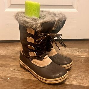 Polar Edge Black and Tan Lace Up Winter Boots